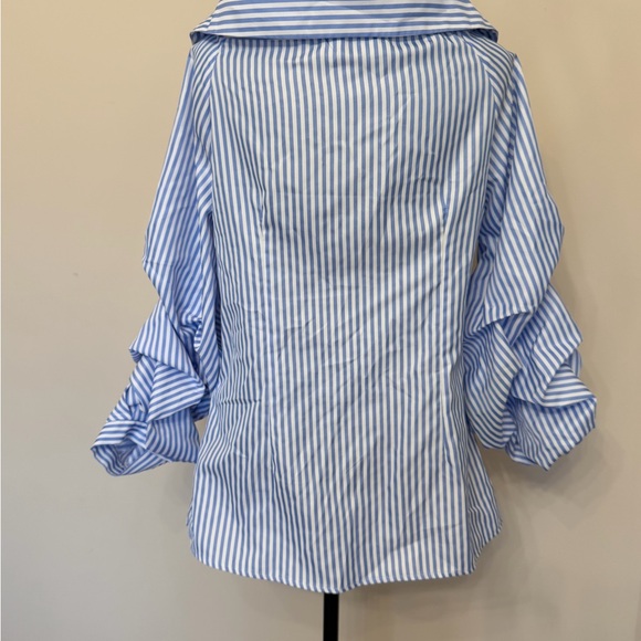 Lulu's Blue and White Striped Blouse - Picture 2 of 3